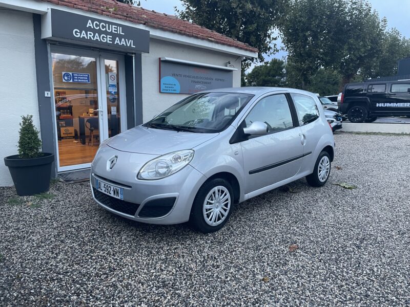 RENAULT TWINGO II 2010