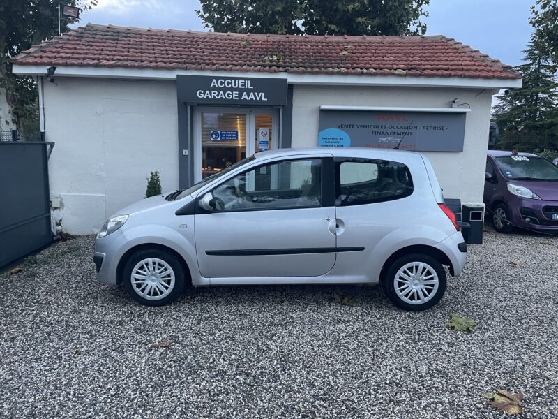 RENAULT TWINGO II 2010