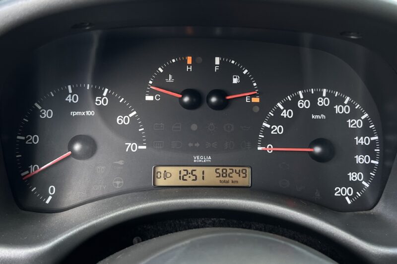 FIAT PUNTO II 1.2 60 Cv 1ERE MAIN / 58 200 Kms CLIMATISATION MODE CITY 5 PLACES - GARANTIE 1 AN