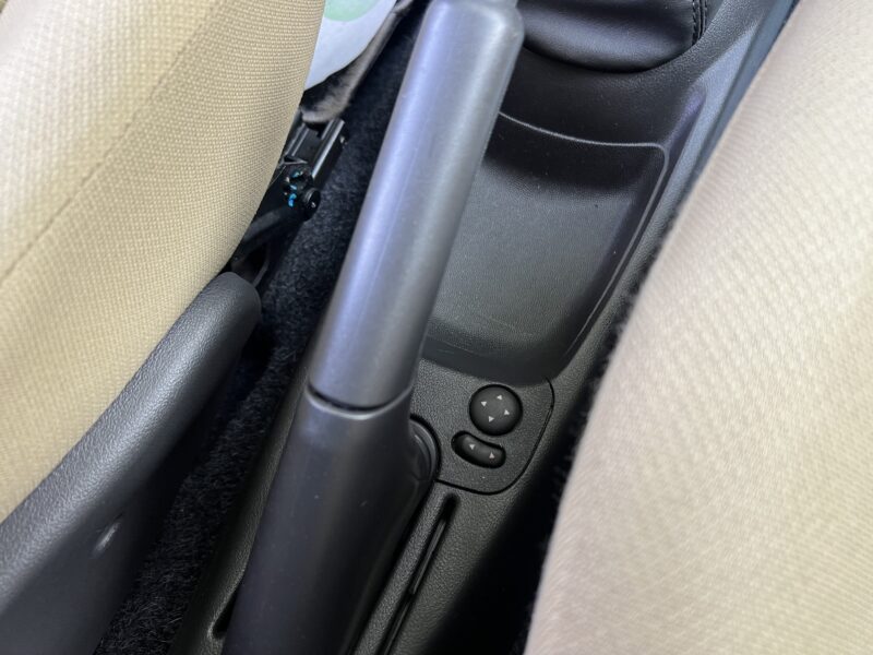 FIAT PUNTO II 1.2 60 Cv 1ERE MAIN / 58 200 Kms CLIMATISATION MODE CITY 5 PLACES - GARANTIE 1 AN