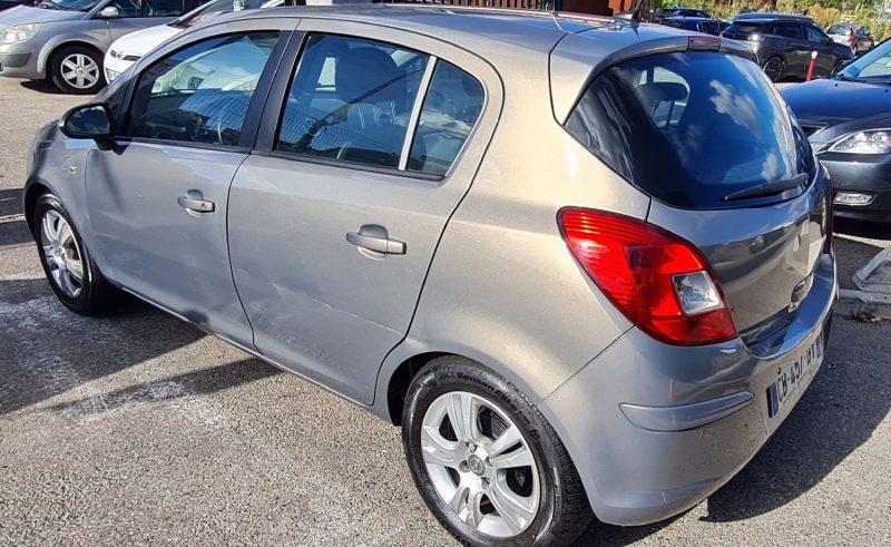 OPEL CORSA 2012
