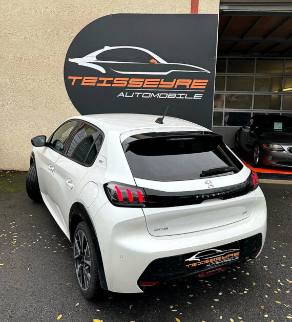 Peugeot 208 1.5 blueHDi 100 GT 