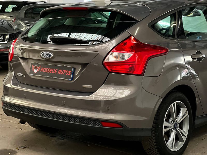 FORD FOCUS 1.0 SCTi 100ch EcoBoost Champions-Edition