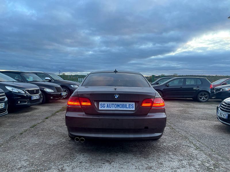 BMW Série 3 Coupé 2010