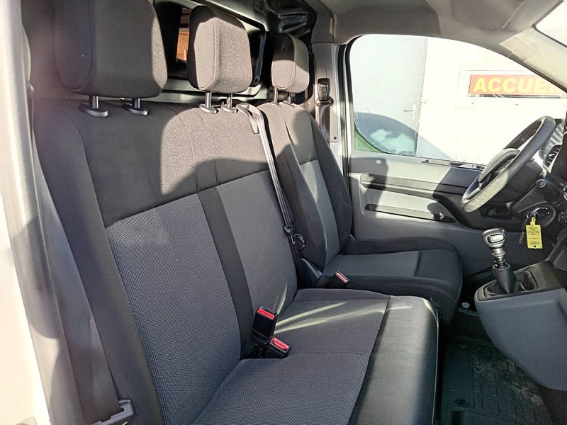 PEUGEOT EXPERT Camionnette 2018