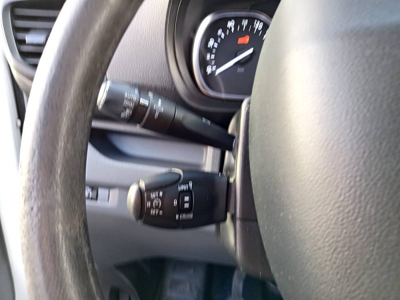 PEUGEOT EXPERT Camionnette 2018