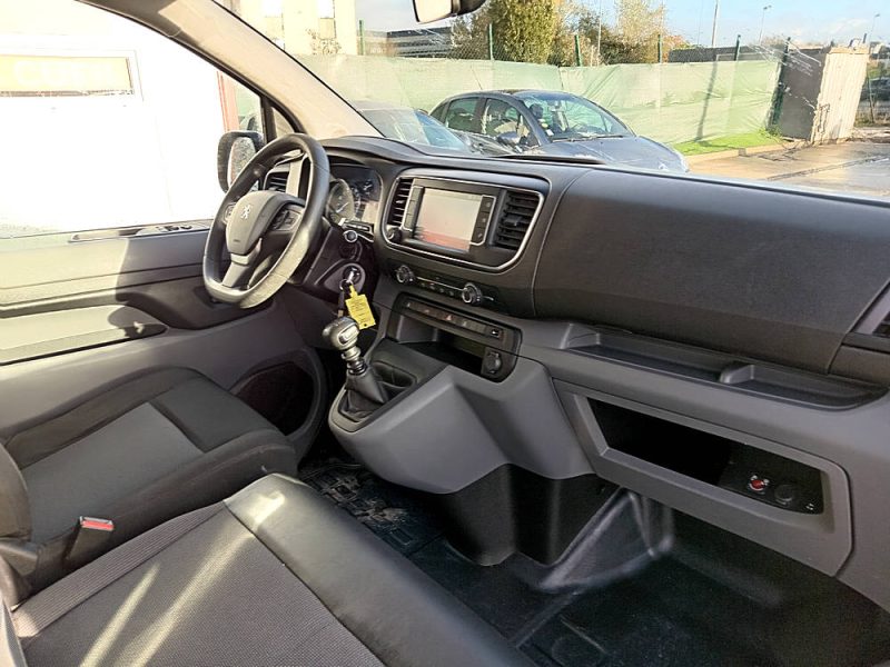 PEUGEOT EXPERT Camionnette 2018