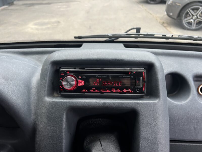 MEGA FOURGON UTILITAIRE SANS PERMIS / BOITE AUTOMATIQUE - Garantie 3 Mois