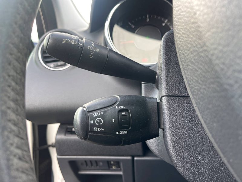 PEUGEOT 3008 Monospace 2011