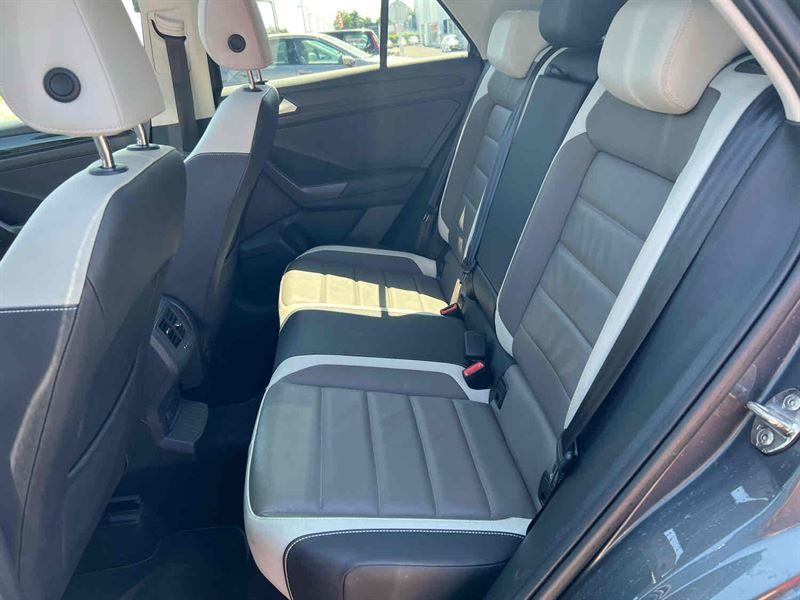 VOLKSWAGEN T-ROC 2019