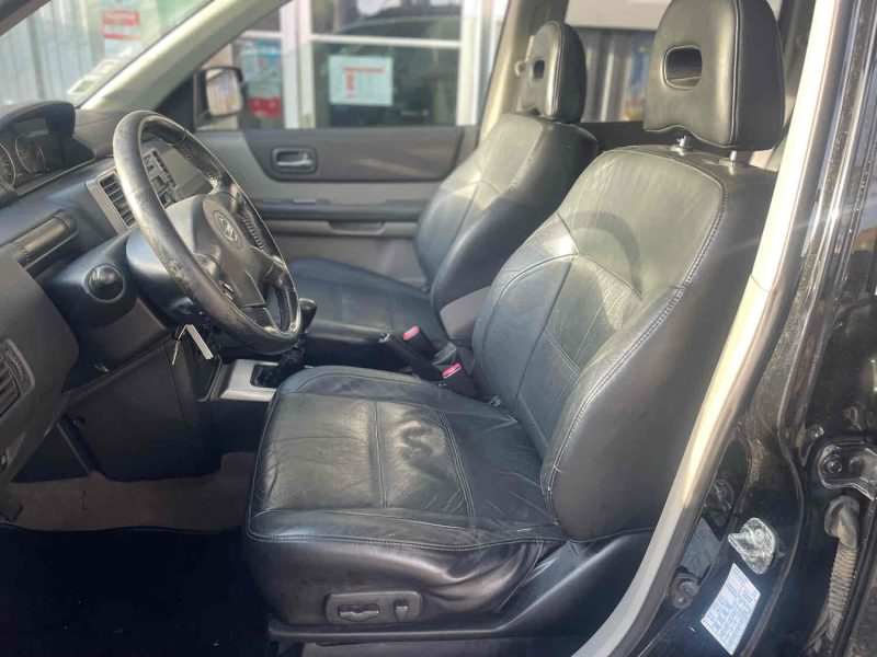 NISSAN X-TRAIL 2005
