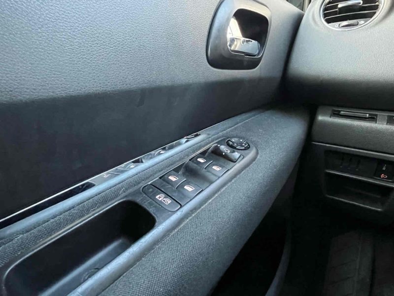 PEUGEOT 3008 Monospace 2012