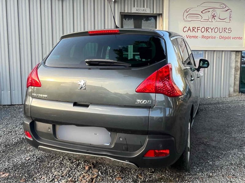 PEUGEOT 3008 Monospace 2012