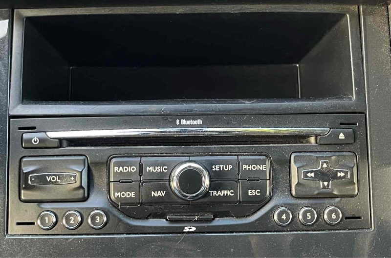 PEUGEOT 3008 Monospace 2012