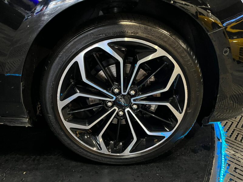 1.0 EcoBoost 155cv / ST LINE / Apple Carplay / Camera de Recul