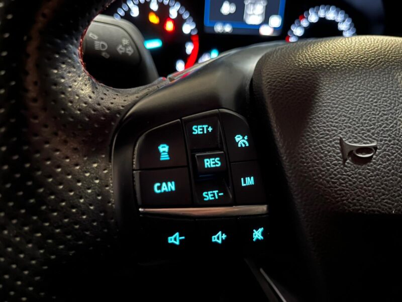 1.0 EcoBoost 155cv / ST LINE / Apple Carplay / Camera de Recul