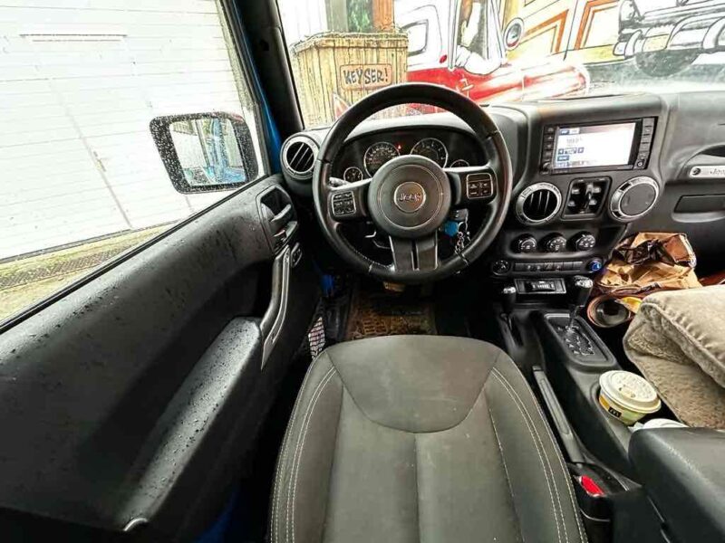 JEEP WRANGLER unilimited  2.8 crd 200 cv reprise possible