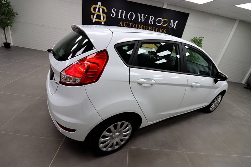 FORD FIESTA VI 2015