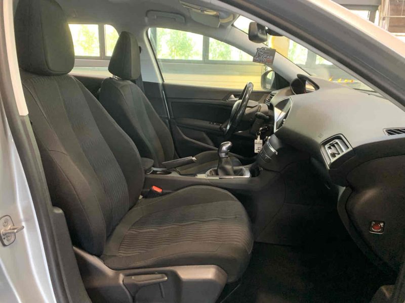 PEUGEOT 308 SW - 1.2 PURETECH 110cv - Active - Garantie 6 mois