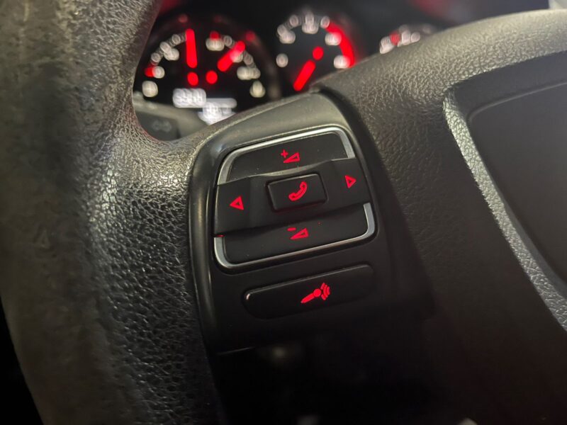 1.6 TDI 90cv BLUETOOTH / REGULATEUR 