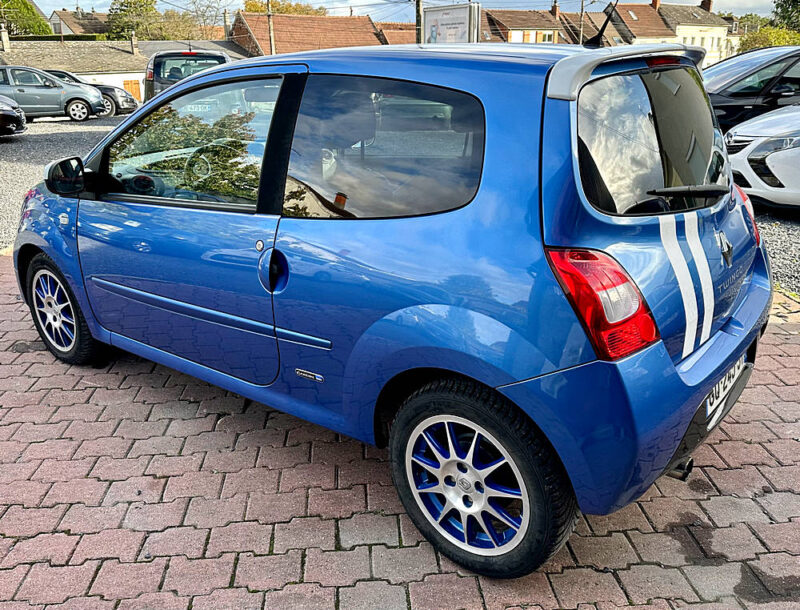 RENAULT TWINGO II 2011