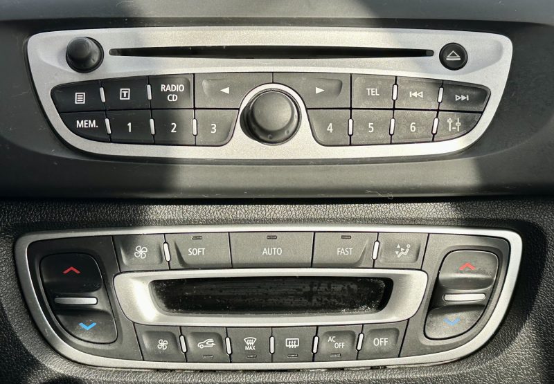 RENAULT SCENIC III 2009