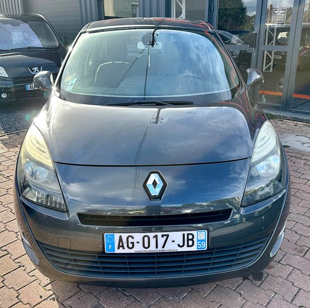 RENAULT SCENIC III 2009