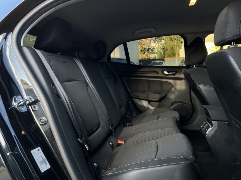 RENAULT MEGANE 4 IV 1.5 DCI 115 BOITE AUTO / CARPLAY KEYLESS GPS LEDS - GARANTIE 1 AN