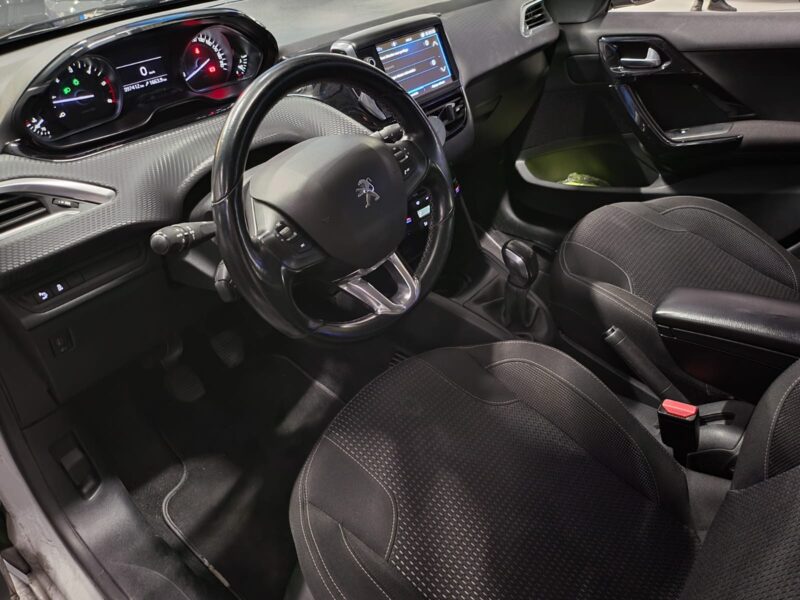 PEUGEOT 208 1.6 HDI 100 CV ALLURE CARPLAY / CLIMATISATION AUTO / RADAR DE RECU
