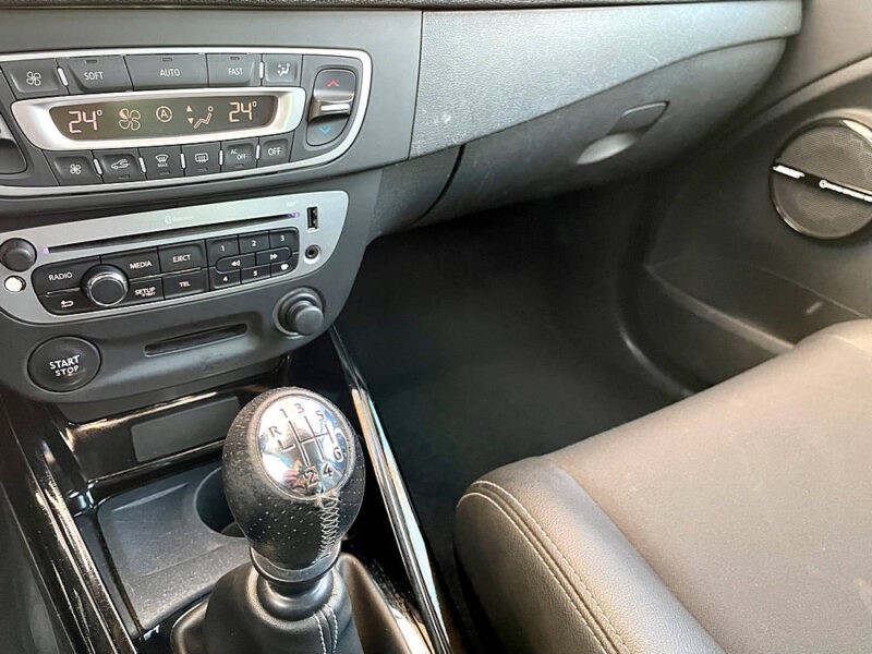 RENAULT MEGANE III 2012