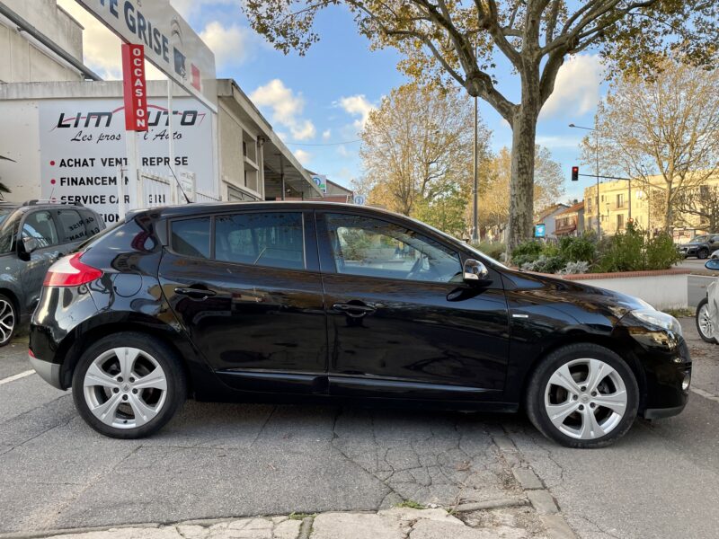 RENAULT MEGANE III 2012