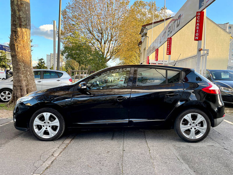 RENAULT MEGANE III 2012