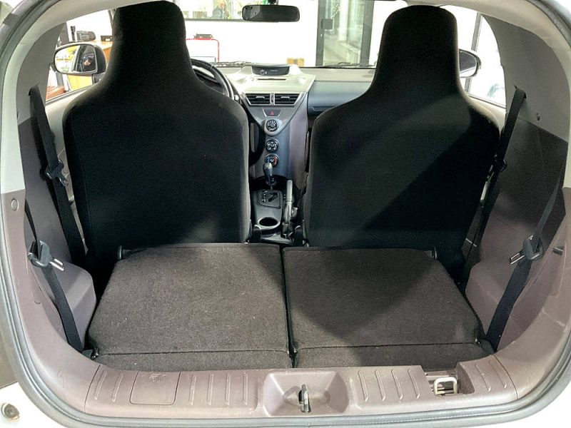 TOYOTA IQ 1.0L 69CH BVA