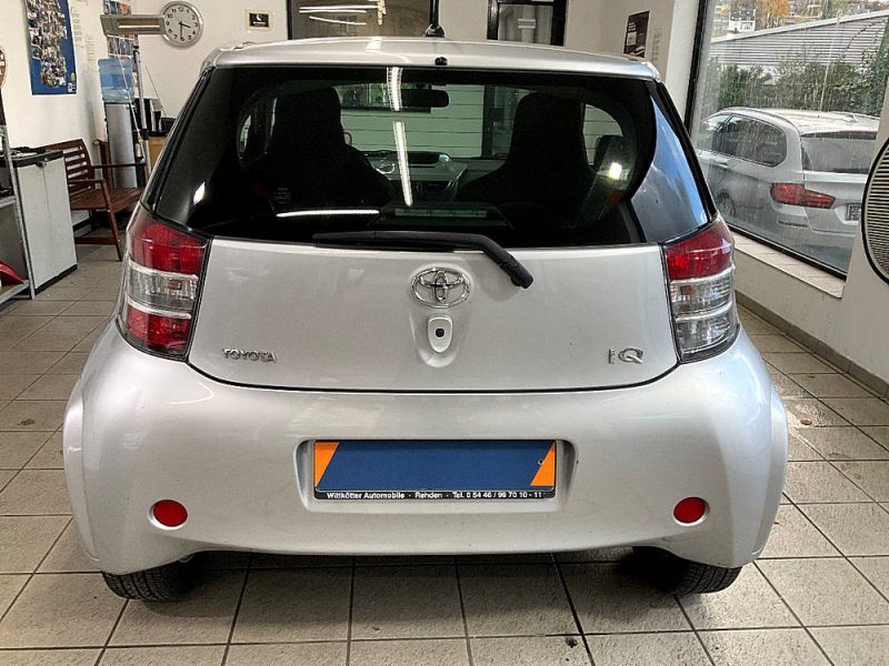 TOYOTA IQ 1.0L 69CH BVA