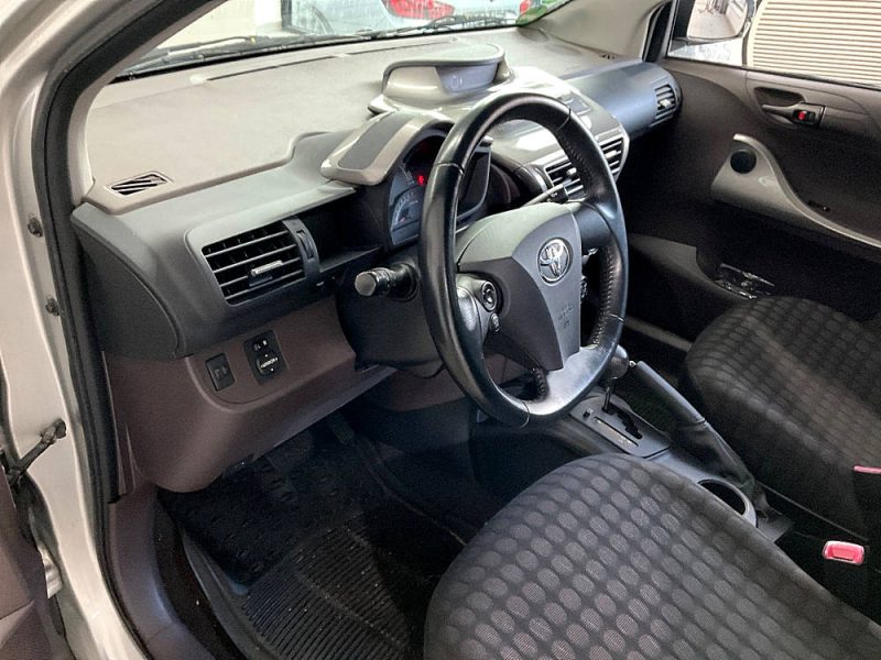 TOYOTA IQ 1.0L 69CH BVA