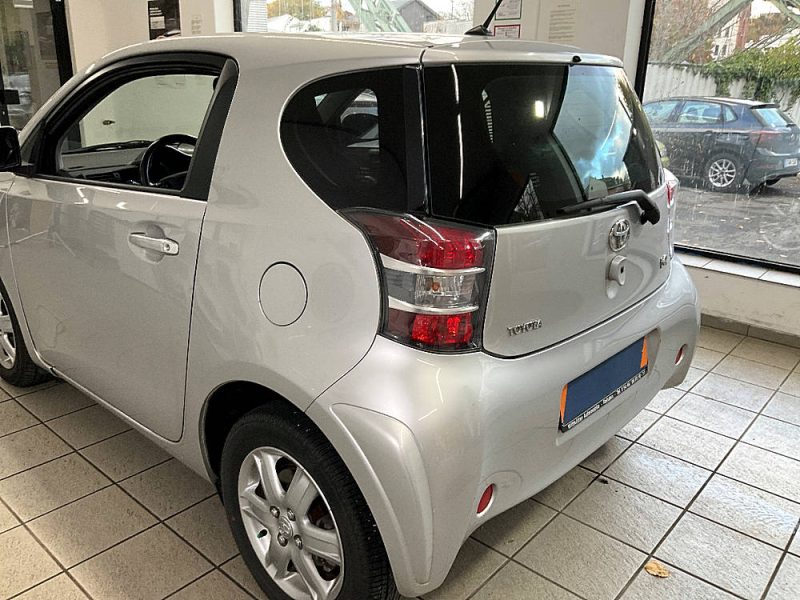 TOYOTA IQ 1.0L 69CH BVA