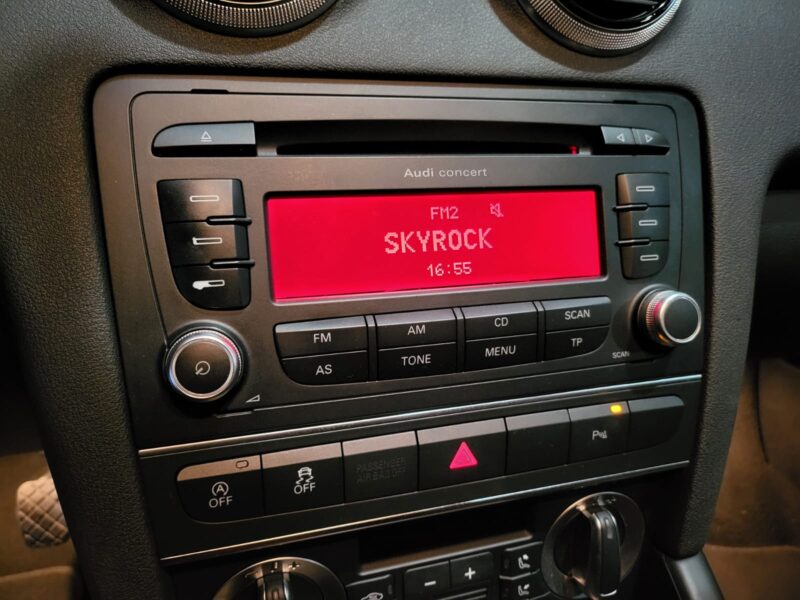 AUDI A3 SPORTBACK 1.2 TFSI 105cv Ambition BVM6 // RADAR-AV-AR/XENONS/SIEGES CHAUFFANT