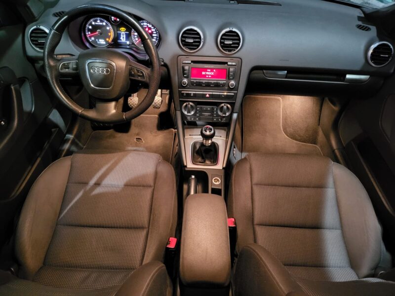 AUDI A3 SPORTBACK 1.2 TFSI 105cv Ambition BVM6 // RADAR-AV-AR/XENONS/SIEGES CHAUFFANT