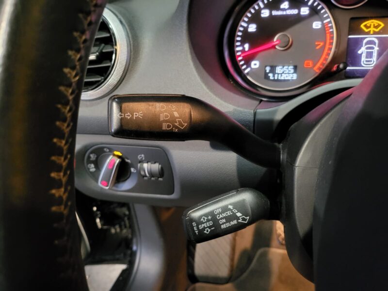 AUDI A3 SPORTBACK 1.2 TFSI 105cv Ambition BVM6 // RADAR-AV-AR/XENONS/SIEGES CHAUFFANT