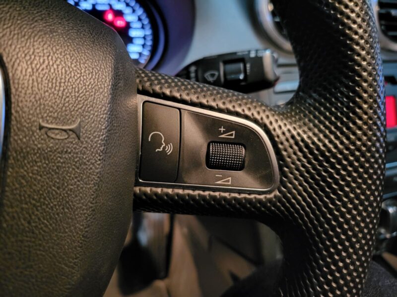 AUDI A3 SPORTBACK 1.2 TFSI 105cv Ambition BVM6 // RADAR-AV-AR/XENONS/SIEGES CHAUFFANT