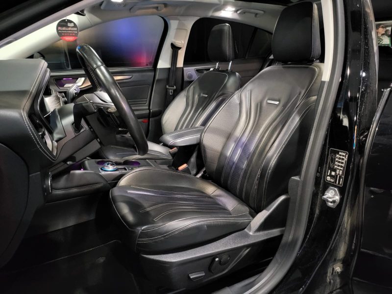 FORD FOCUS 1.5 SCTi 182cv Vignale BVA / APPLE CARPLAY / SIEGES CHAUFFANT / TOIT OUVRANT