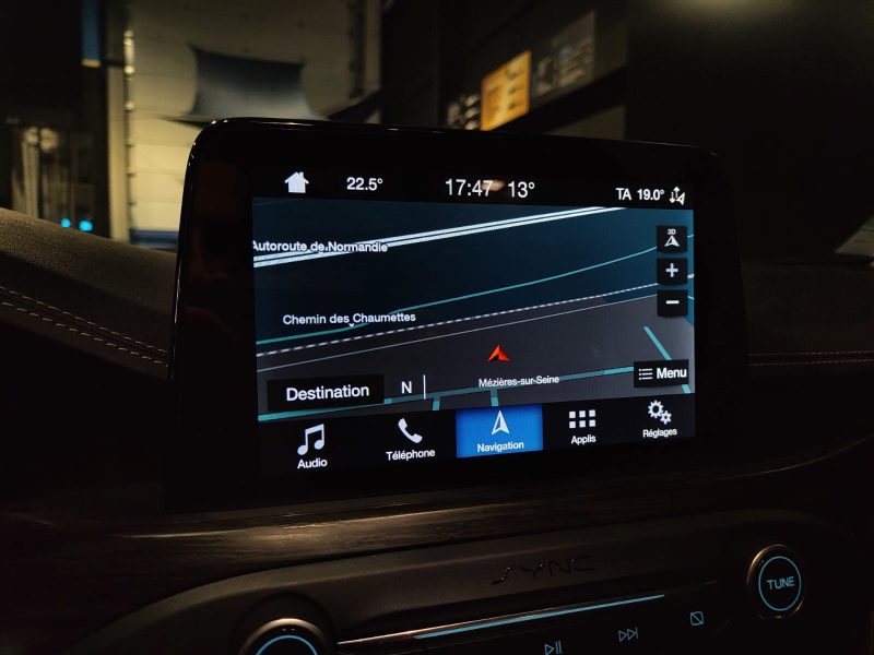 FORD FOCUS 1.5 SCTi 182cv Vignale BVA / APPLE CARPLAY / SIEGES CHAUFFANT / TOIT OUVRANT