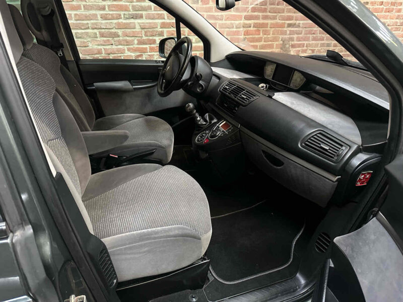 PEUGEOT 807 2.0 HDi 120CV Premium
