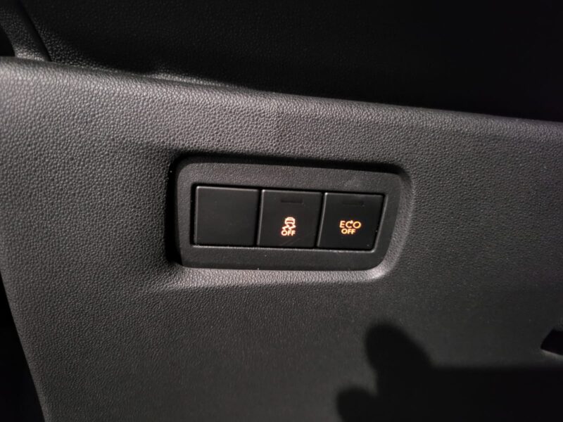 CITROEN C3 II 1.6 BlueHDi 100cv Exclusive // APPLE CARPLAY/CAMERA DE RECUL/PARE-BRISE PANORAMIQUE