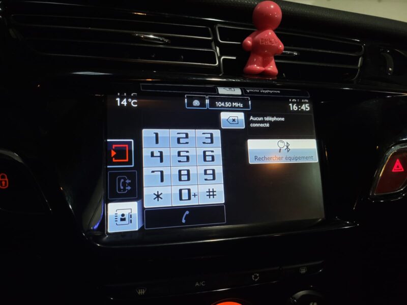 CITROEN C3 II 1.6 BlueHDi 100cv Exclusive // APPLE CARPLAY/CAMERA DE RECUL/PARE-BRISE PANORAMIQUE