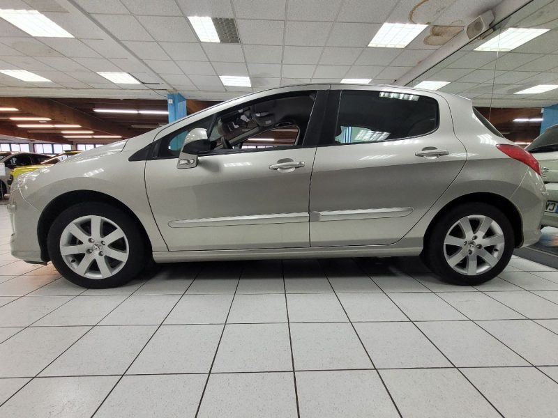 PEUGEOT 308 1.6 HDi 110 Premium