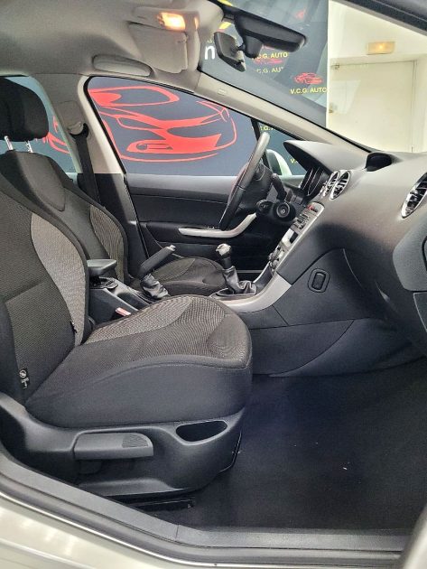 PEUGEOT 308 1.6 HDi 110 Premium