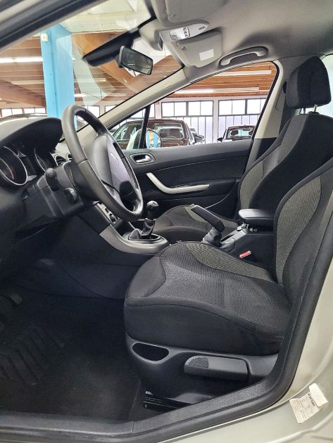 PEUGEOT 308 1.6 HDi 110 Premium