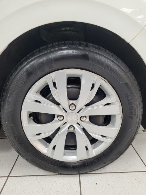 PEUGEOT 208 1.4 HDi 70 Urban Soul