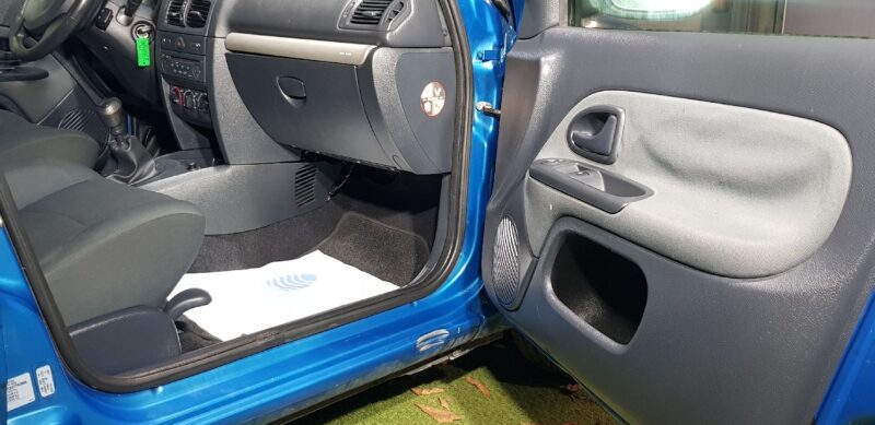 RENAULT CLIO II 2002 1.5 dCi 65cv